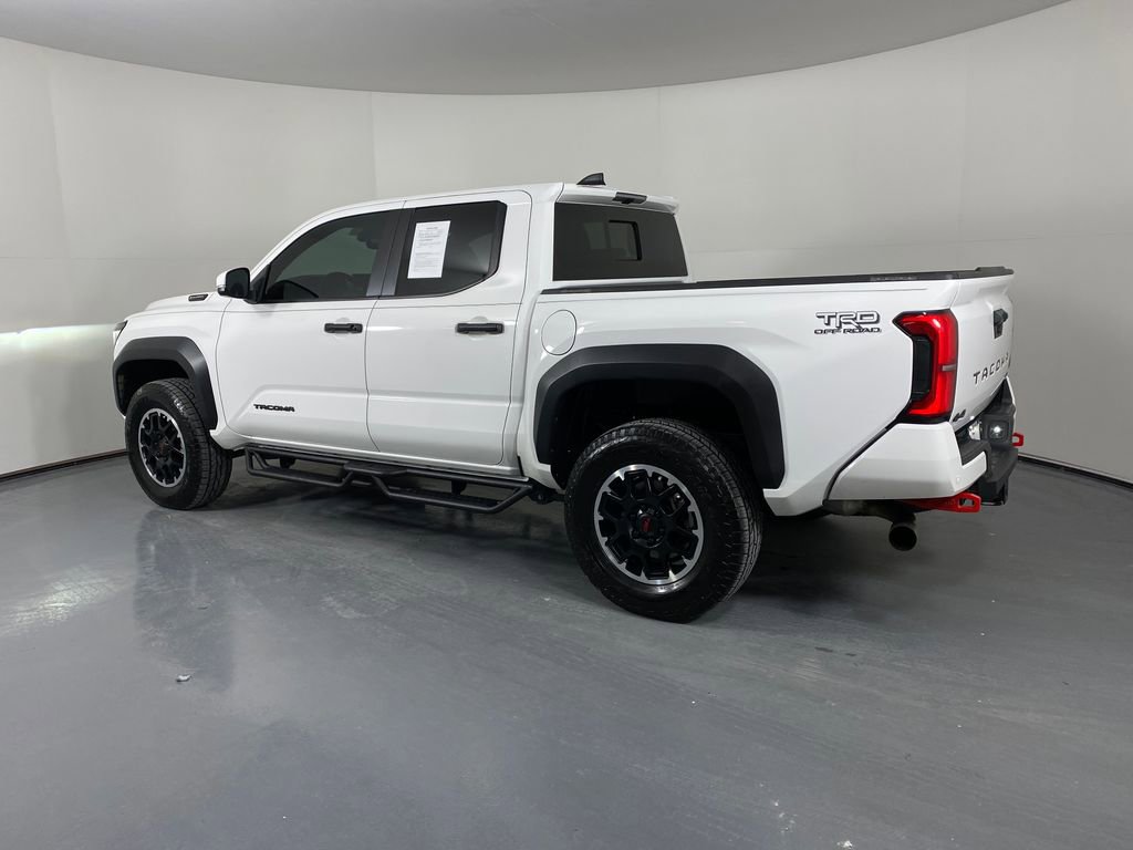 Used 2024 Toyota Tacoma TRD Off-Road w/ TRD Off Road Upgrade Package image 4