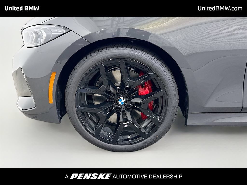 New 2026 BMW 330i Sedan w/ M Sport Package RWD image 2