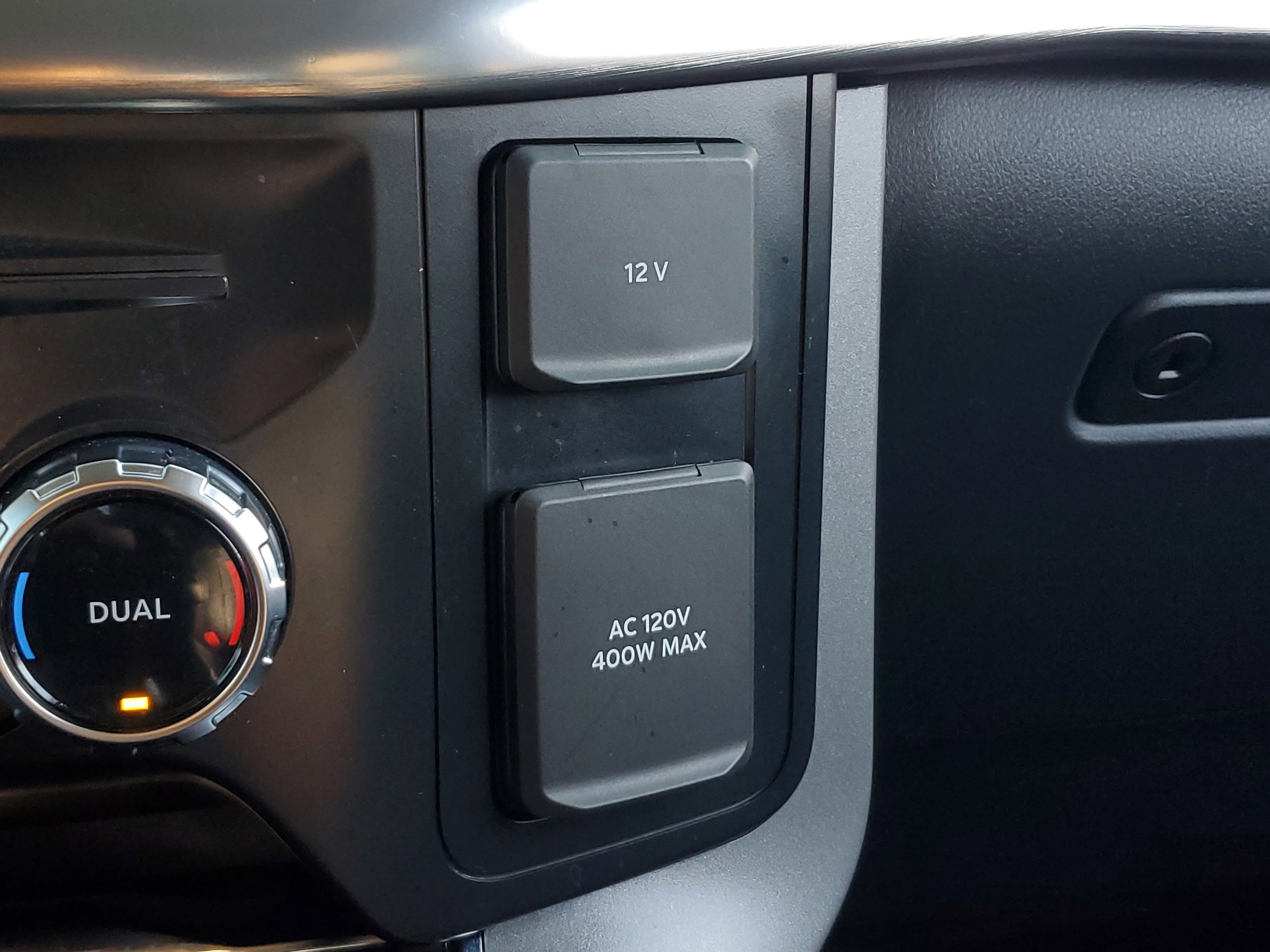 Used 2023 Ford F150 Lariat w/ FX4 Off-Road Package image 28