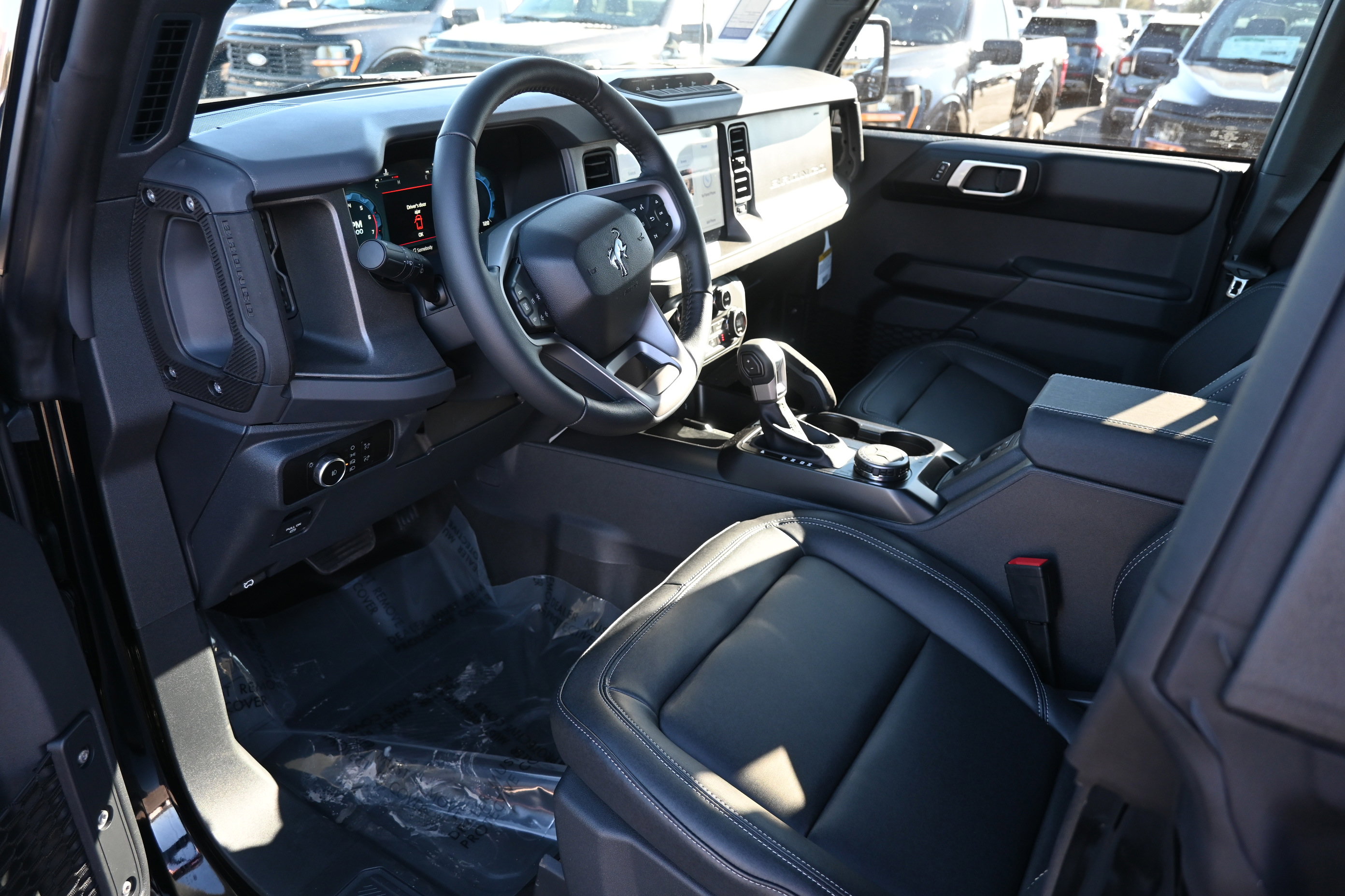 New 2025 Ford Bronco Badlands image 15