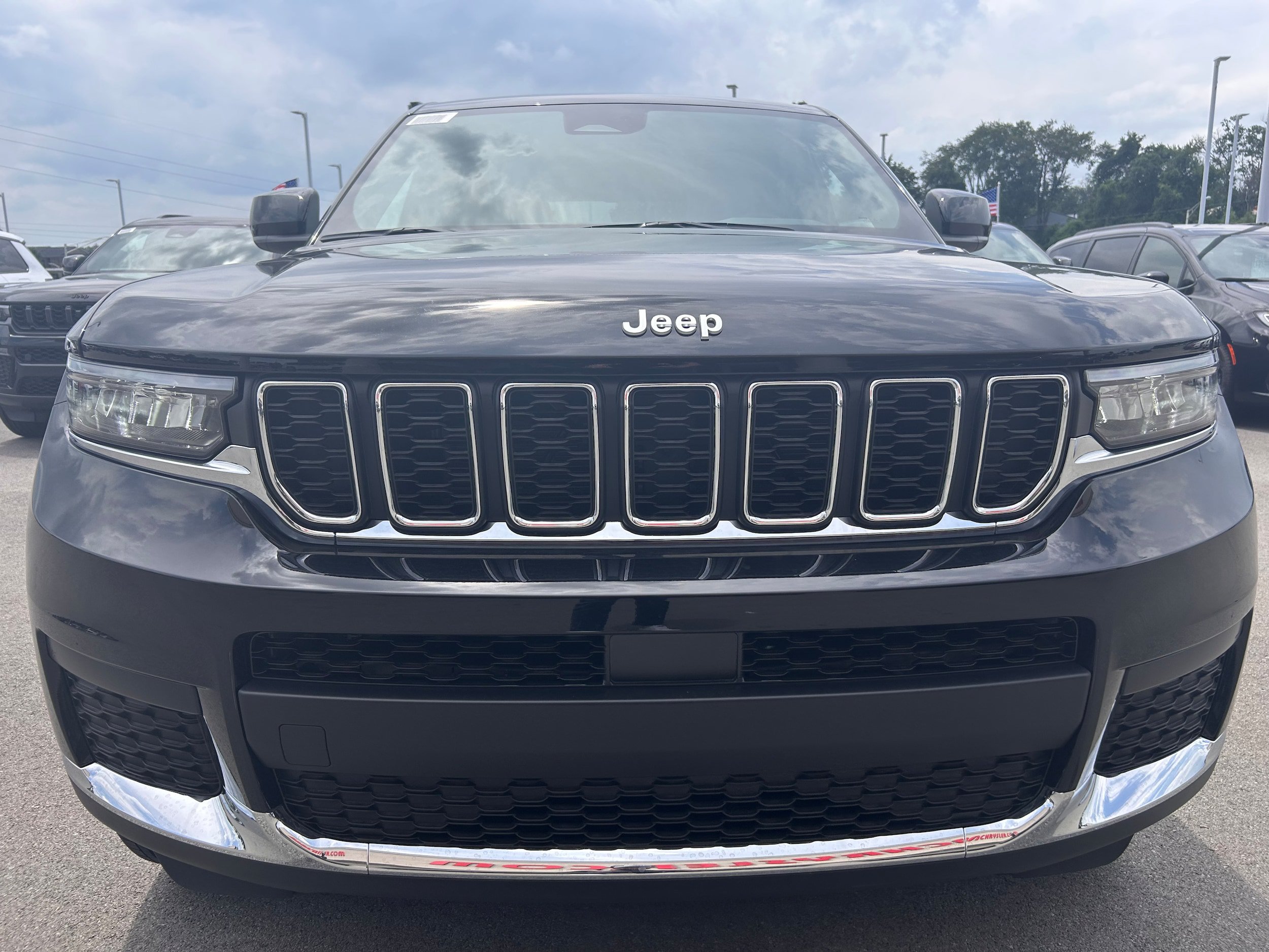 New 2026 Jeep Grand Cherokee L 4WD image 8