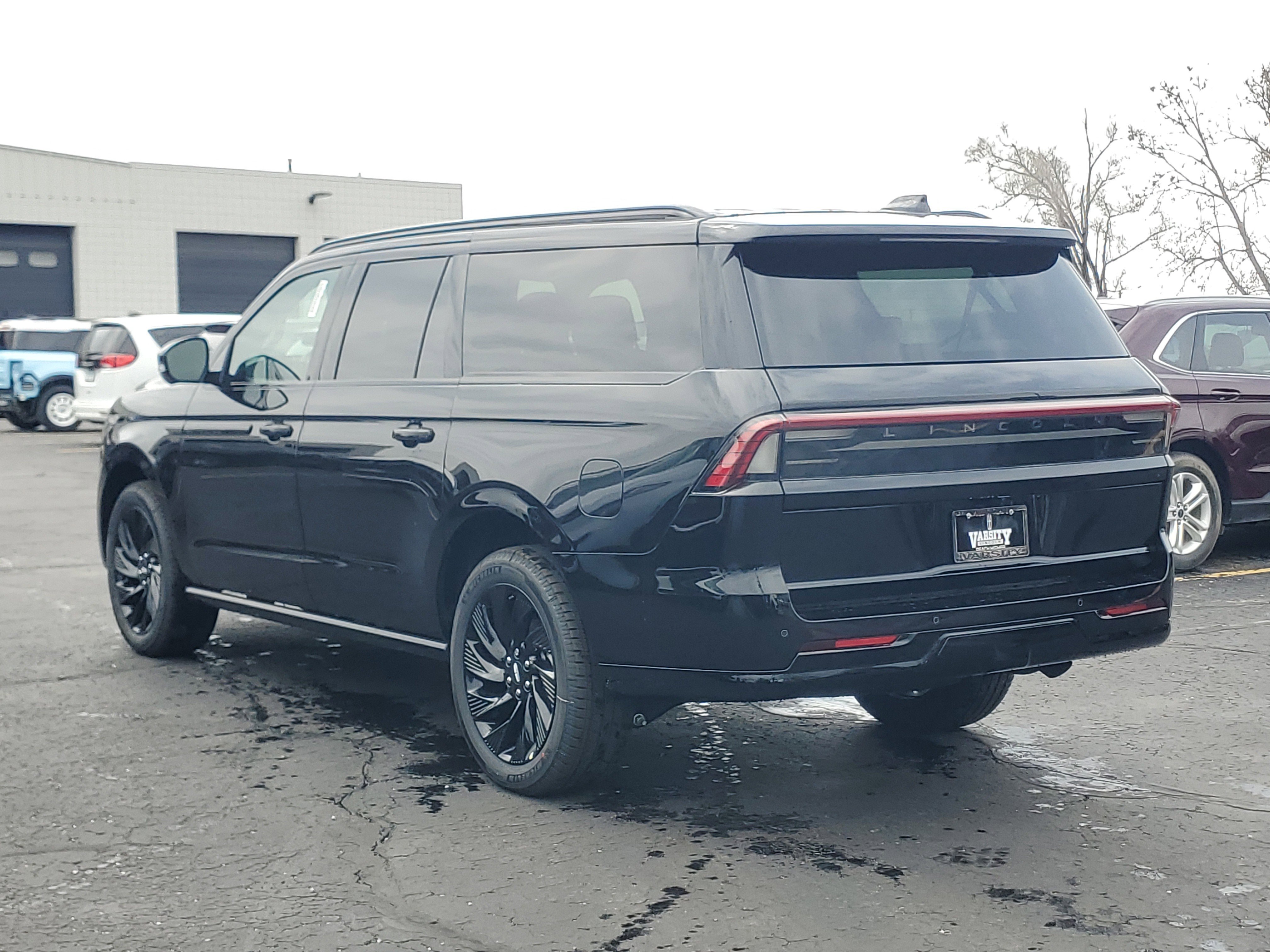 New 2026 Lincoln Navigator L Reserve image 3