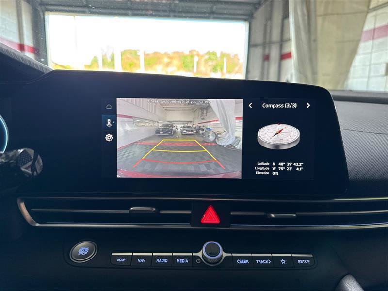 Used 2024 Hyundai Elantra SEL FWD image 36