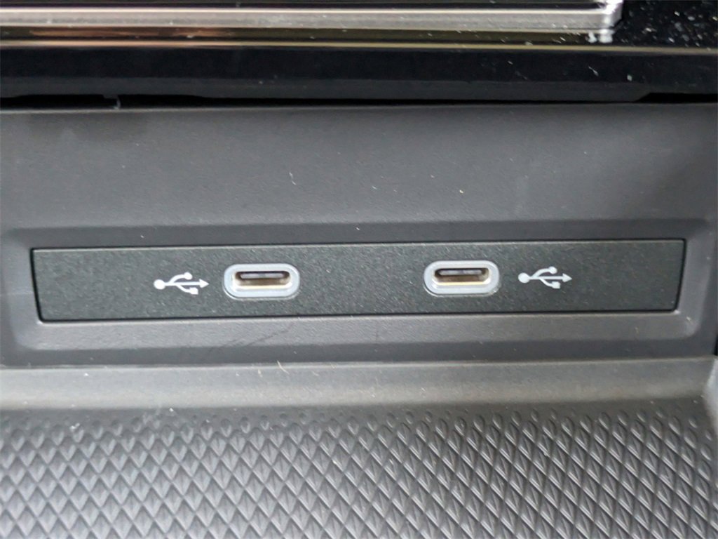 New 2024 Volkswagen Atlas Peak Edition SEL image 23