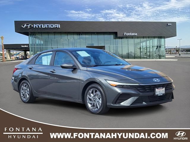 Certified 2024 Hyundai Elantra SEL FWD image 1