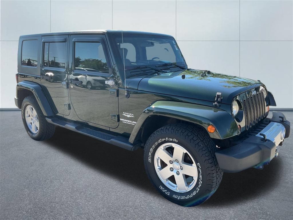 Used 2010 Jeep Wrangler Unlimited Sahara w/ Dual Top Group AWD/4WD image 7