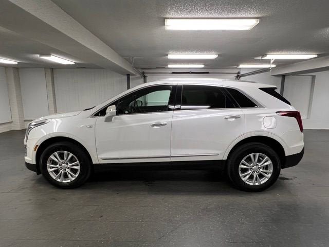 Used 2023 Cadillac XT5 Luxury FWD image 2