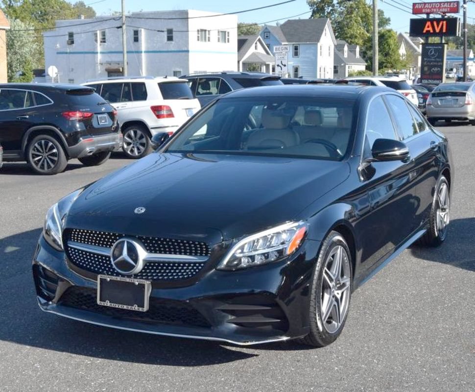 Used 2020 Mercedes-Benz C 300 4MATIC Sedan image 5