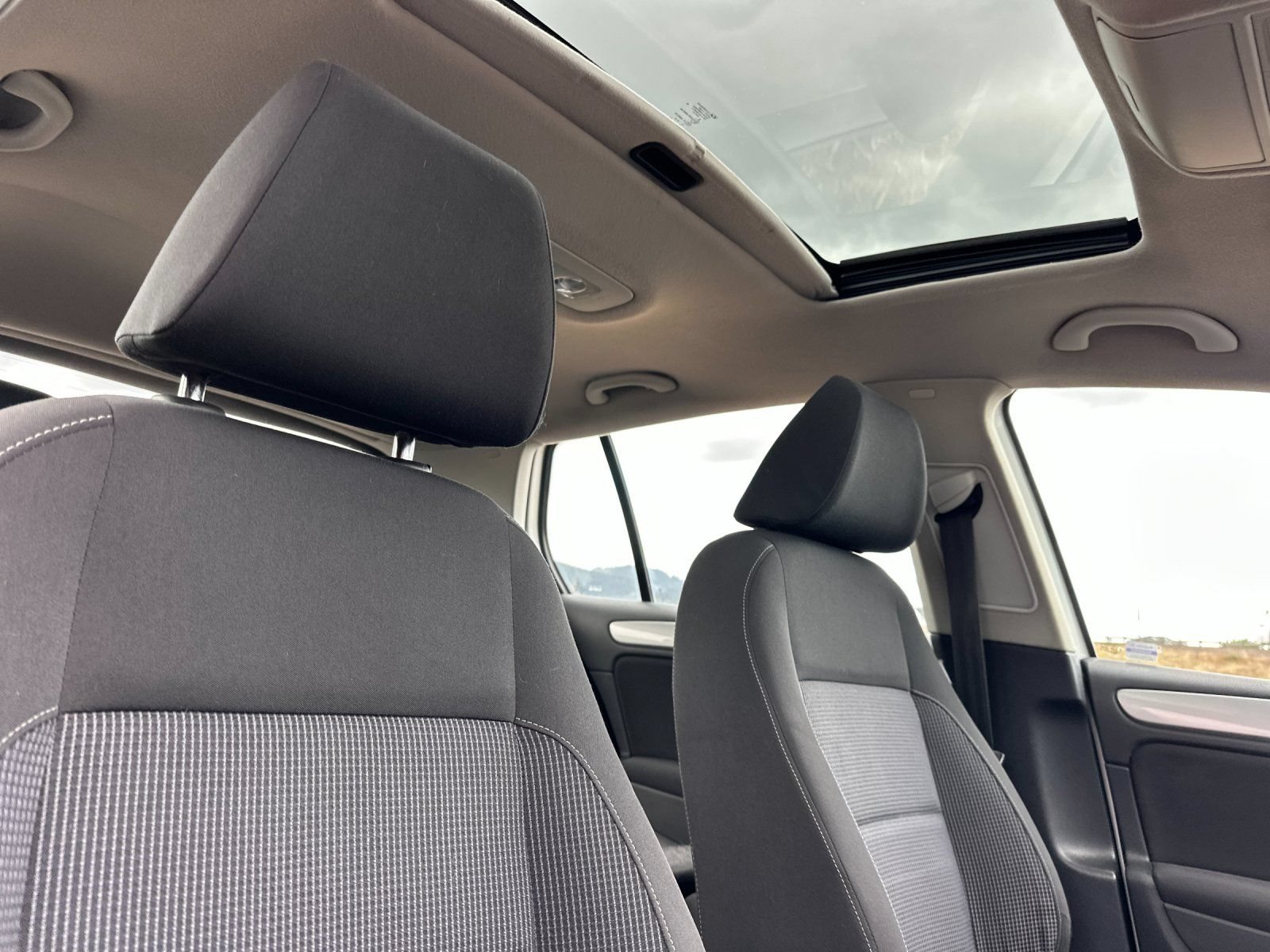 Used 2011 Volkswagen Golf TDI FWD image 18