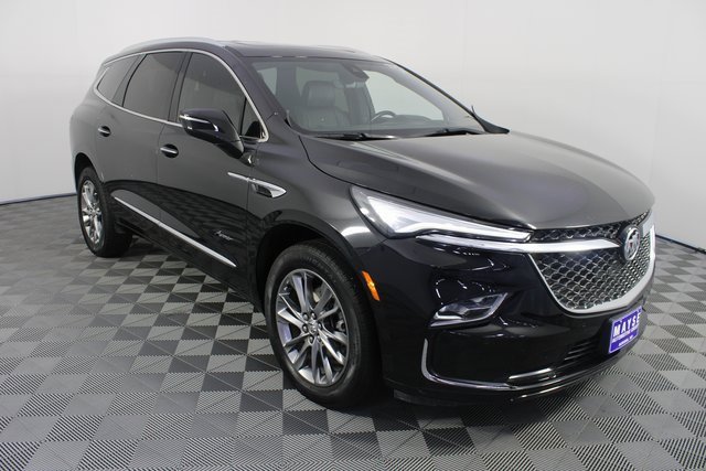 Used 2023 Buick Enclave Avenir w/ Avenir Technology Package image 30