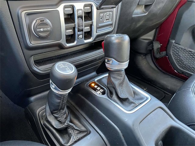 Used 2021 Jeep Wrangler Unlimited Sahara image 32