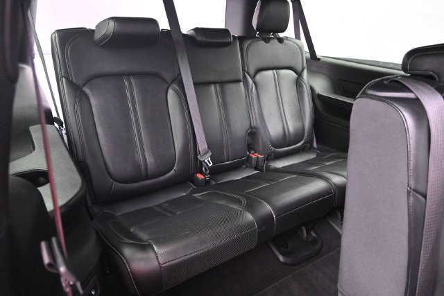 Used 2024 Jeep Wagoneer L Series II w/ Flexible Seating Group RWD image 29