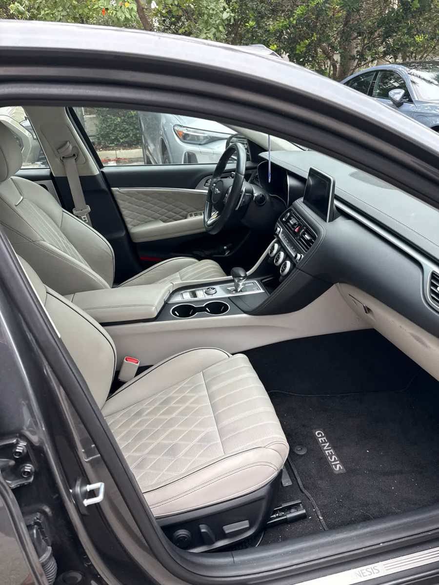 Used 2019 Genesis G70 2.0T Advanced w/ Dynamic Package RWD image 3
