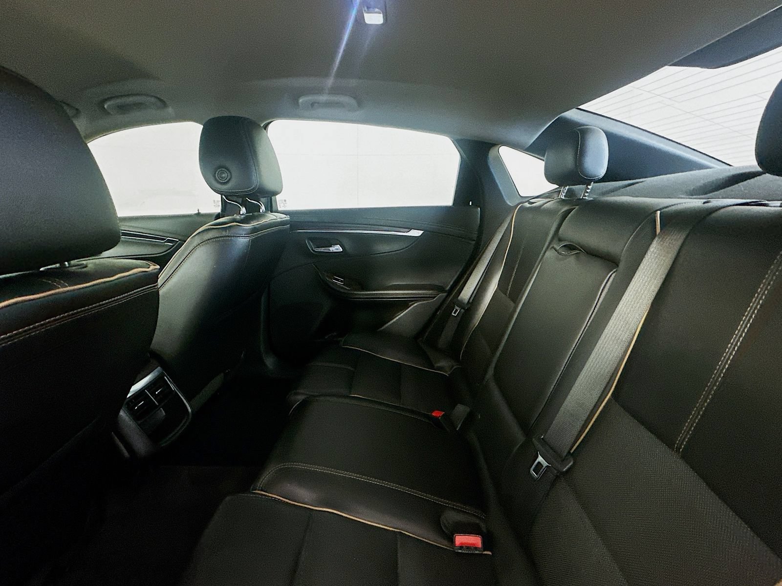Used 2015 Chevrolet Impala LTZ FWD image 23