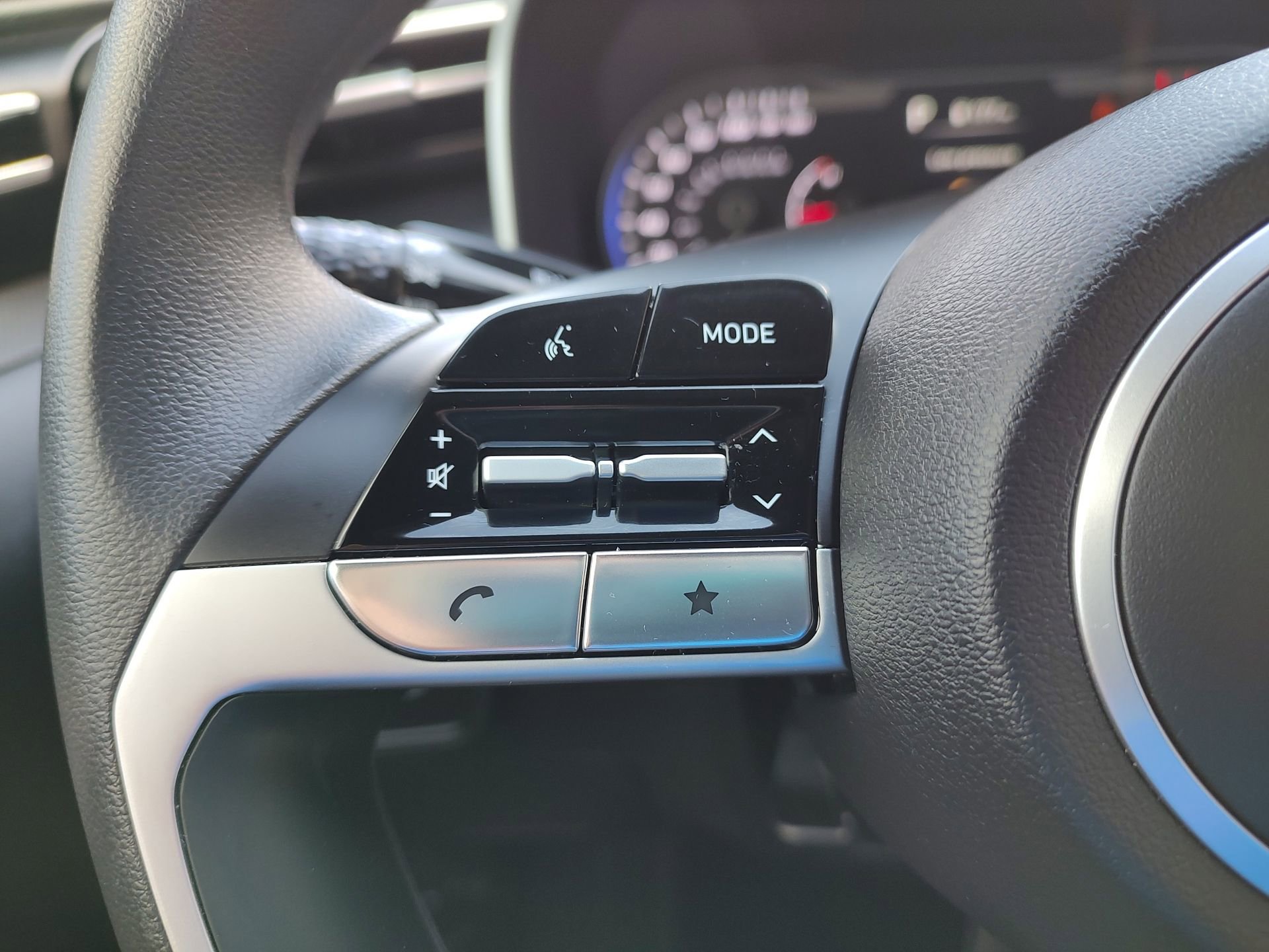 Used 2024 Hyundai Santa Cruz SEL image 7