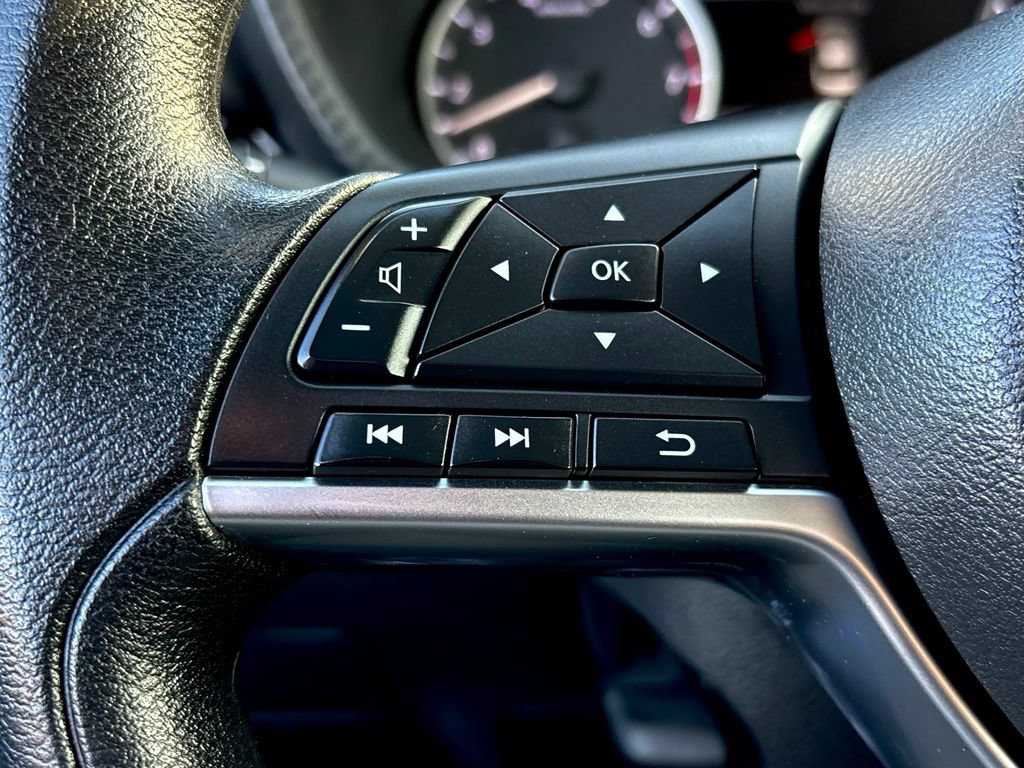 Used 2024 Nissan Sentra SV FWD image 10