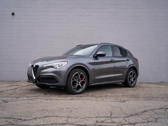 Used 2023 Alfa Romeo Stelvio Ti image 1