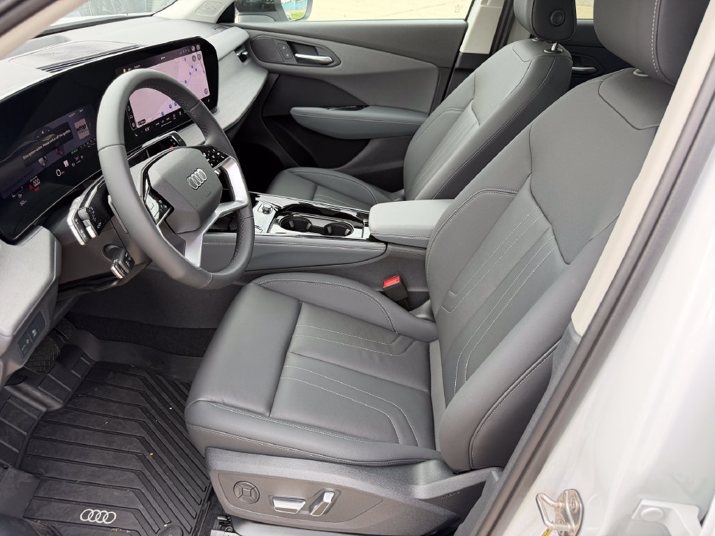 New 2026 Audi Q3 quattro 2.0T AWD/4WD image 17