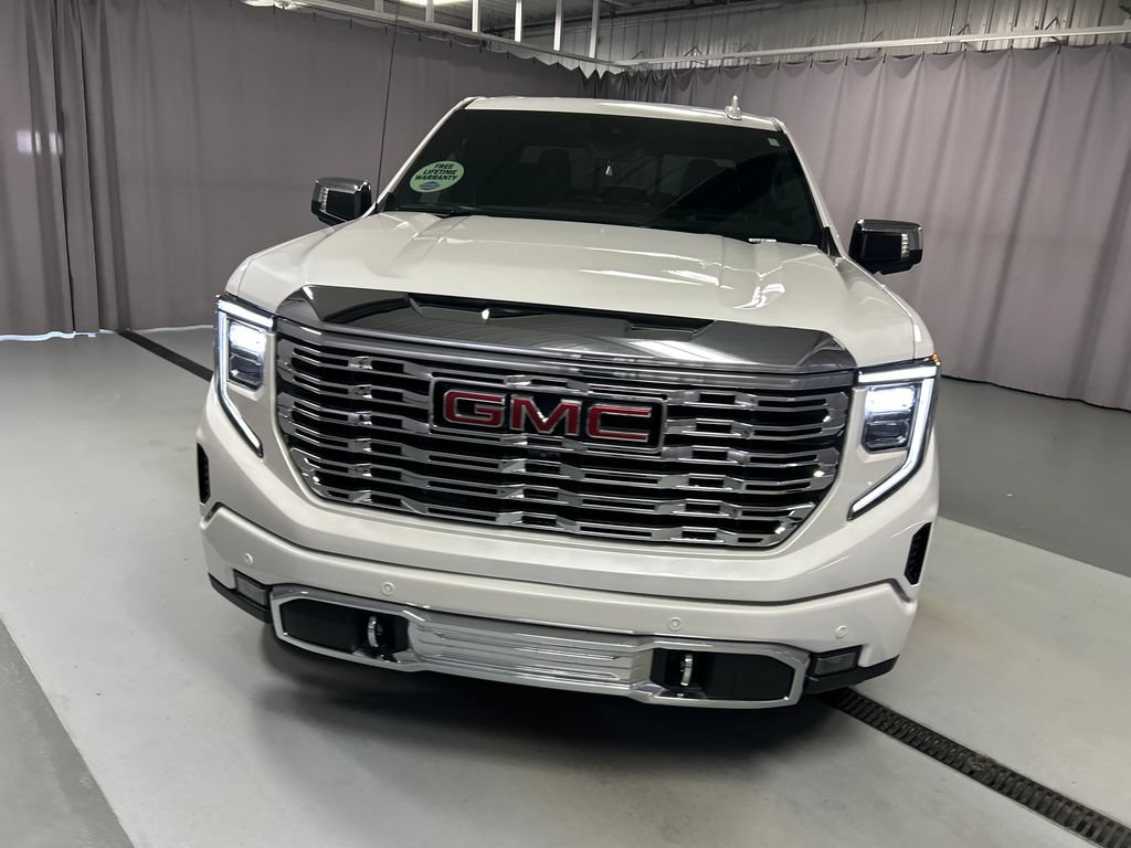 Used 2023 GMC Sierra 1500 Denali w/ Denali Reserve Package AWD/4WD video 2