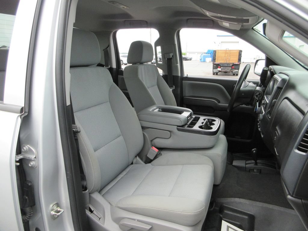 Certified 2019 Chevrolet Silverado 1500 Custom w/ Custom Convenience Package AWD/4WD image 20