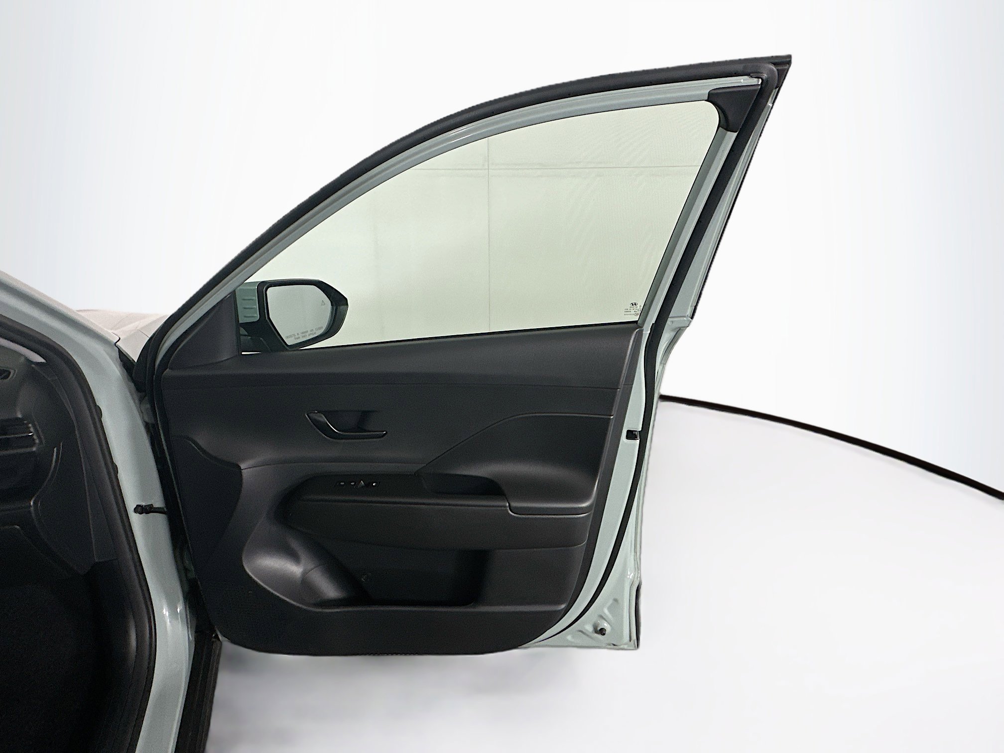 Used 2025 Hyundai Kona SEL image 30