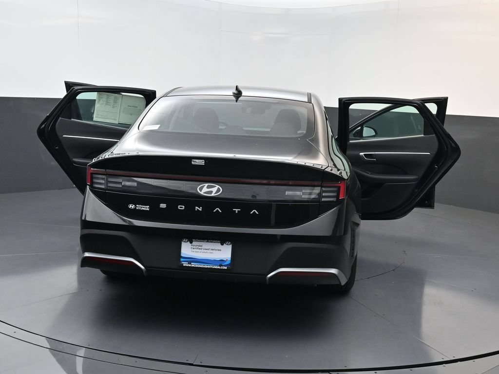 Certified 2026 Hyundai Sonata SE FWD image 30
