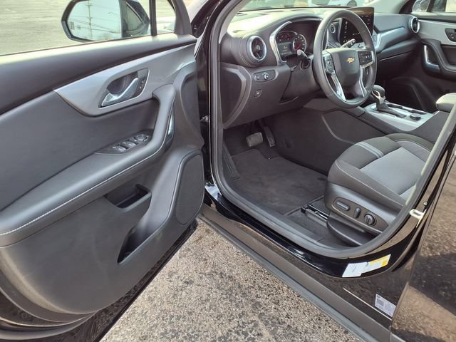 Used 2025 Chevrolet Blazer LT FWD image 50