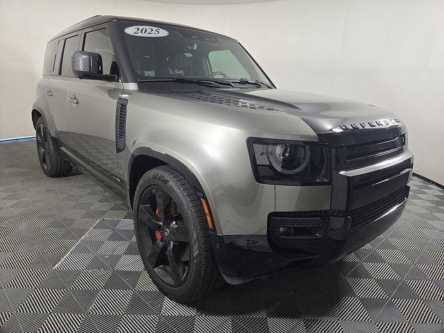 Certified 2025 Land Rover Defender 110 X AWD/4WD image 4