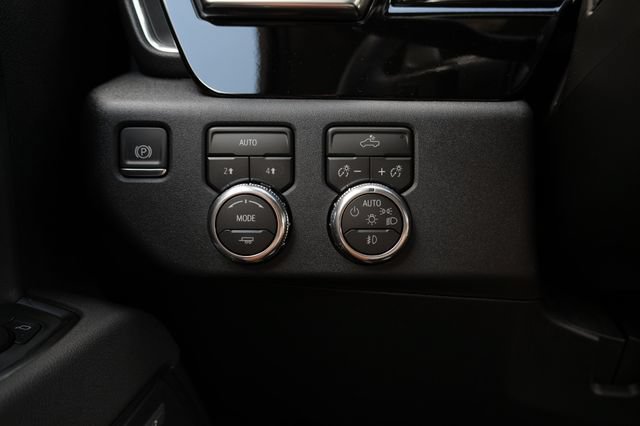 New 2026 GMC Sierra 1500 Elevation w/ Preferred Package AWD/4WD image 21