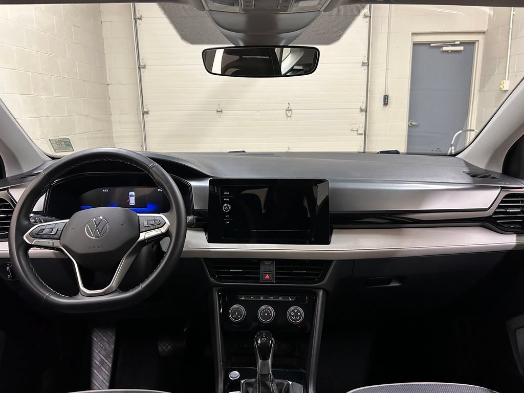 Used 2025 Volkswagen Taos S AWD/4WD image 18