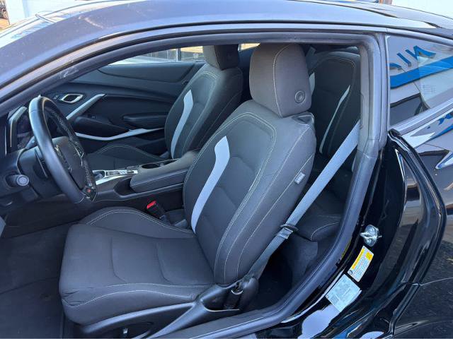 Used 2024 Chevrolet Camaro LT w/ Technology Package RWD image 14