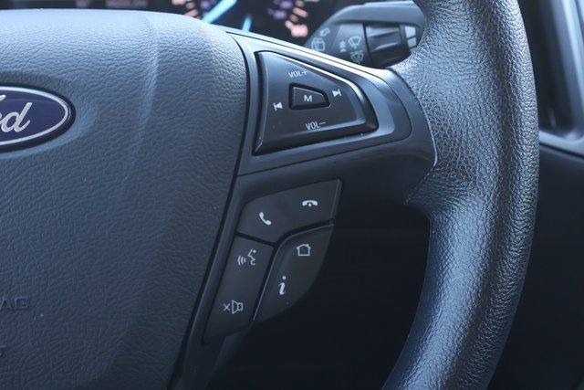 Used 2019 Ford Edge SE image 21