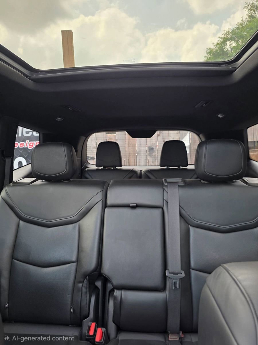 Used 2022 Cadillac XT6 Premium Luxury FWD image 29