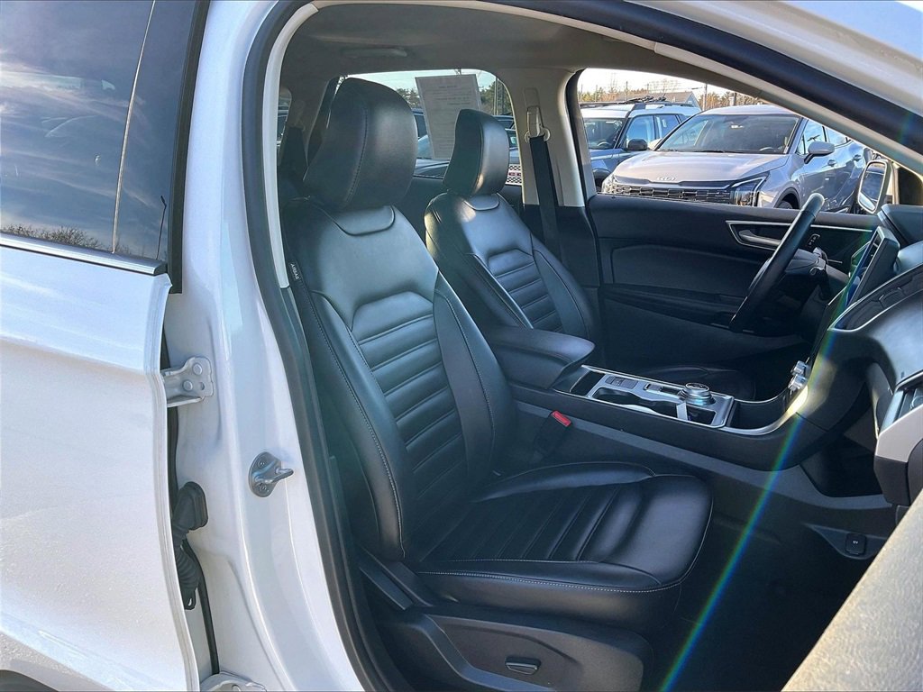 Used 2023 Ford Edge SEL image 10