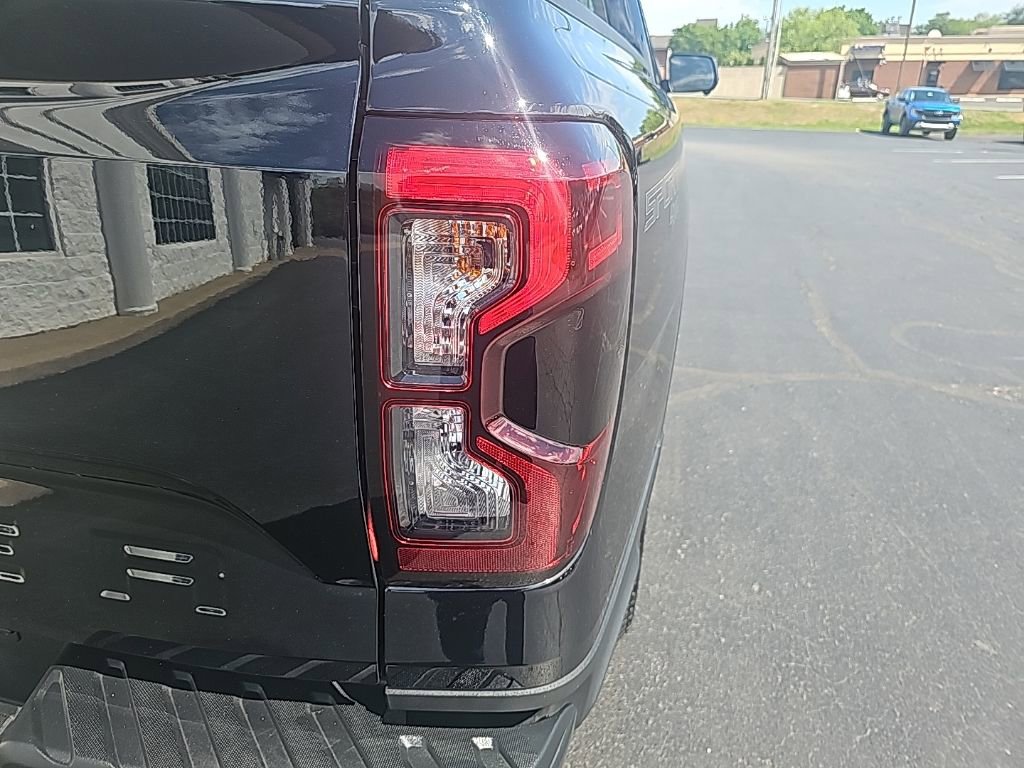 Used 2025 Ford Ranger Lariat AWD/4WD image 6