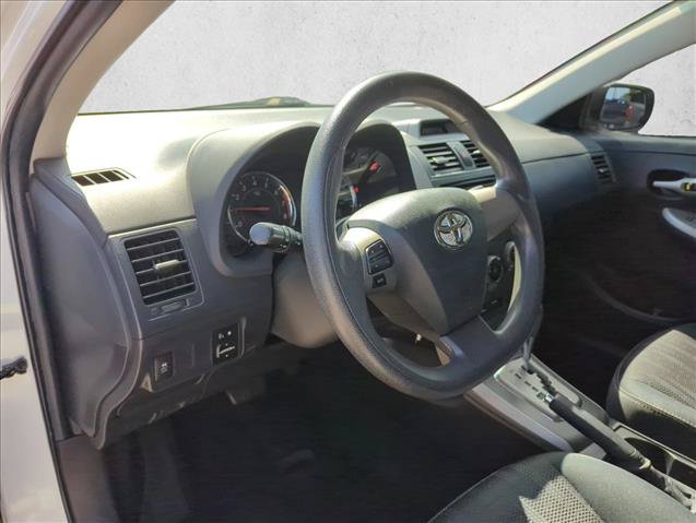 Used 2013 Toyota Corolla S FWD image 13