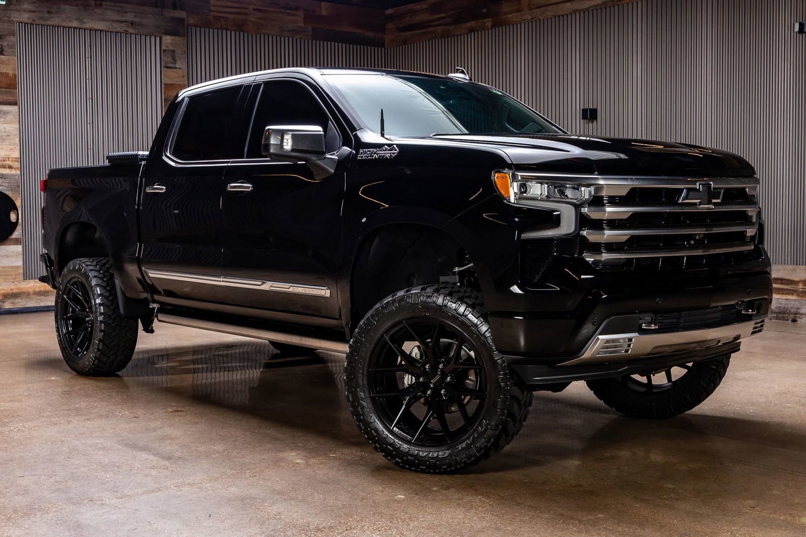 Used 2023 Chevrolet Silverado 1500 High Country w/ Z71 Off-Road Package