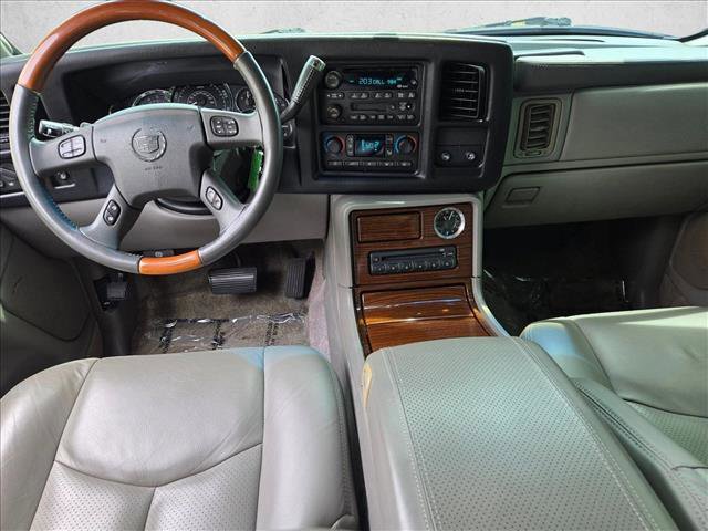 Used 2003 Cadillac Escalade AWD image 14