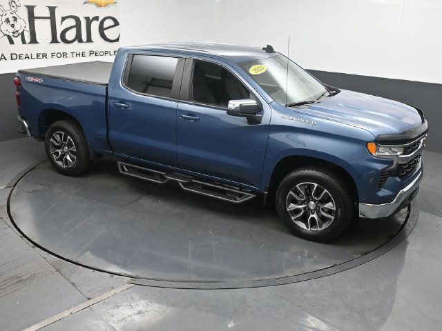 Used 2024 Chevrolet Silverado 1500 LT AWD/4WD image 42