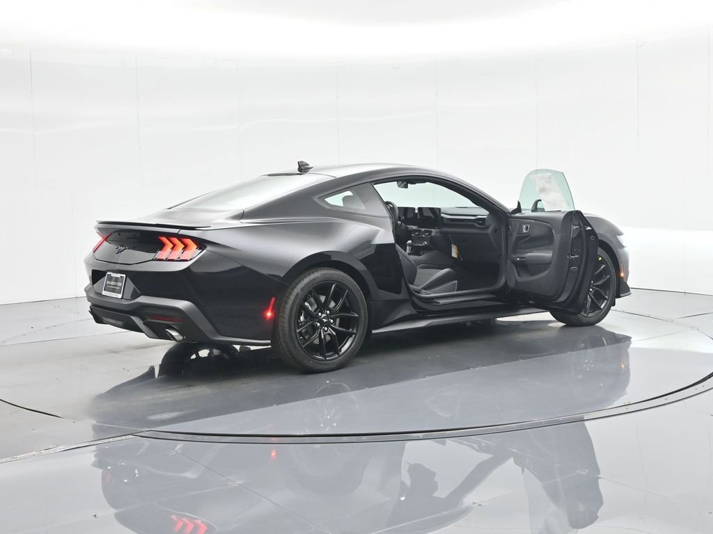 New 2026 Ford Mustang Coupe image 5
