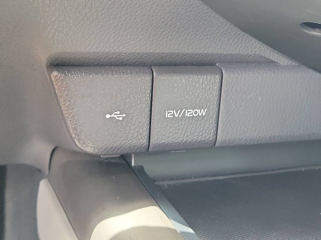 Used 2022 Toyota Camry LE FWD image 29