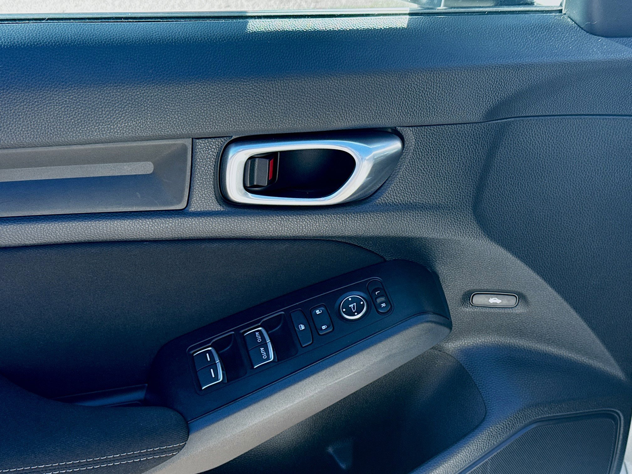 Used 2023 Honda Civic Sport image 14