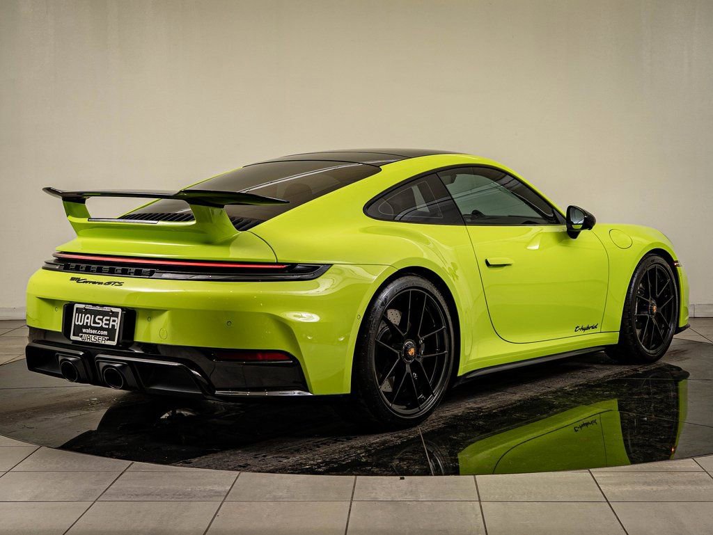 Certified 2025 Porsche 911 Carrera GTS RWD image 7