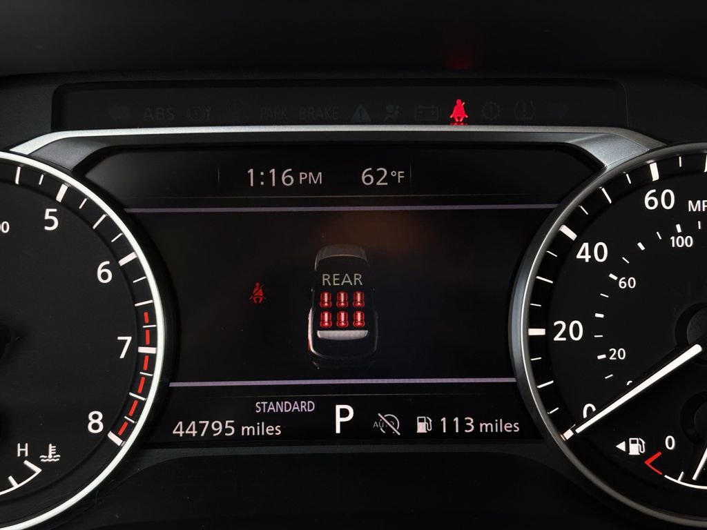 Used 2024 Nissan Pathfinder SV image 16