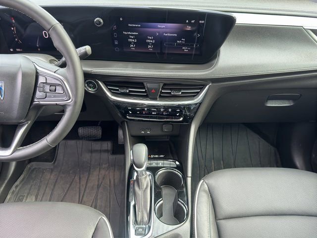 Used 2025 Buick Encore GX Avenir w/ Avenir Technology Package image 19