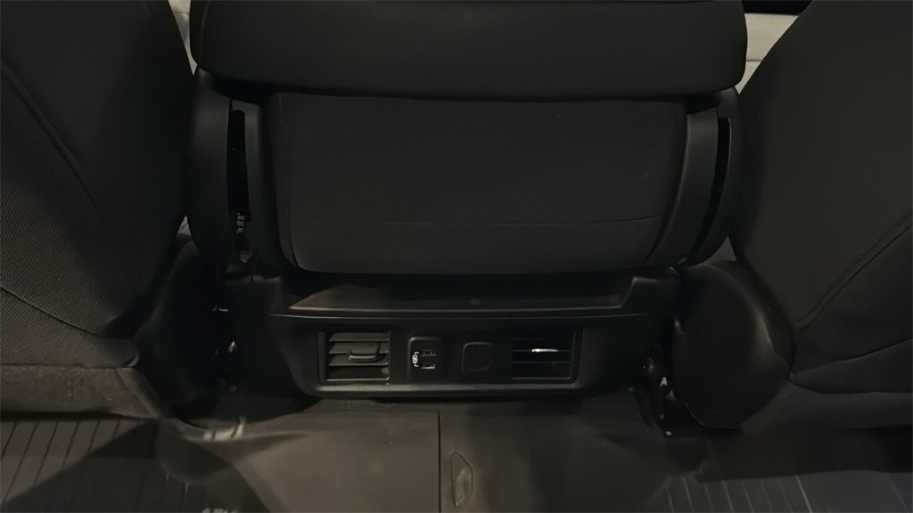 Used 2020 Chevrolet Silverado 1500 LT w/ All-Star Edition image 21