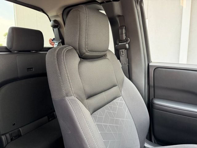 Certified 2025 Nissan Frontier SV RWD image 27