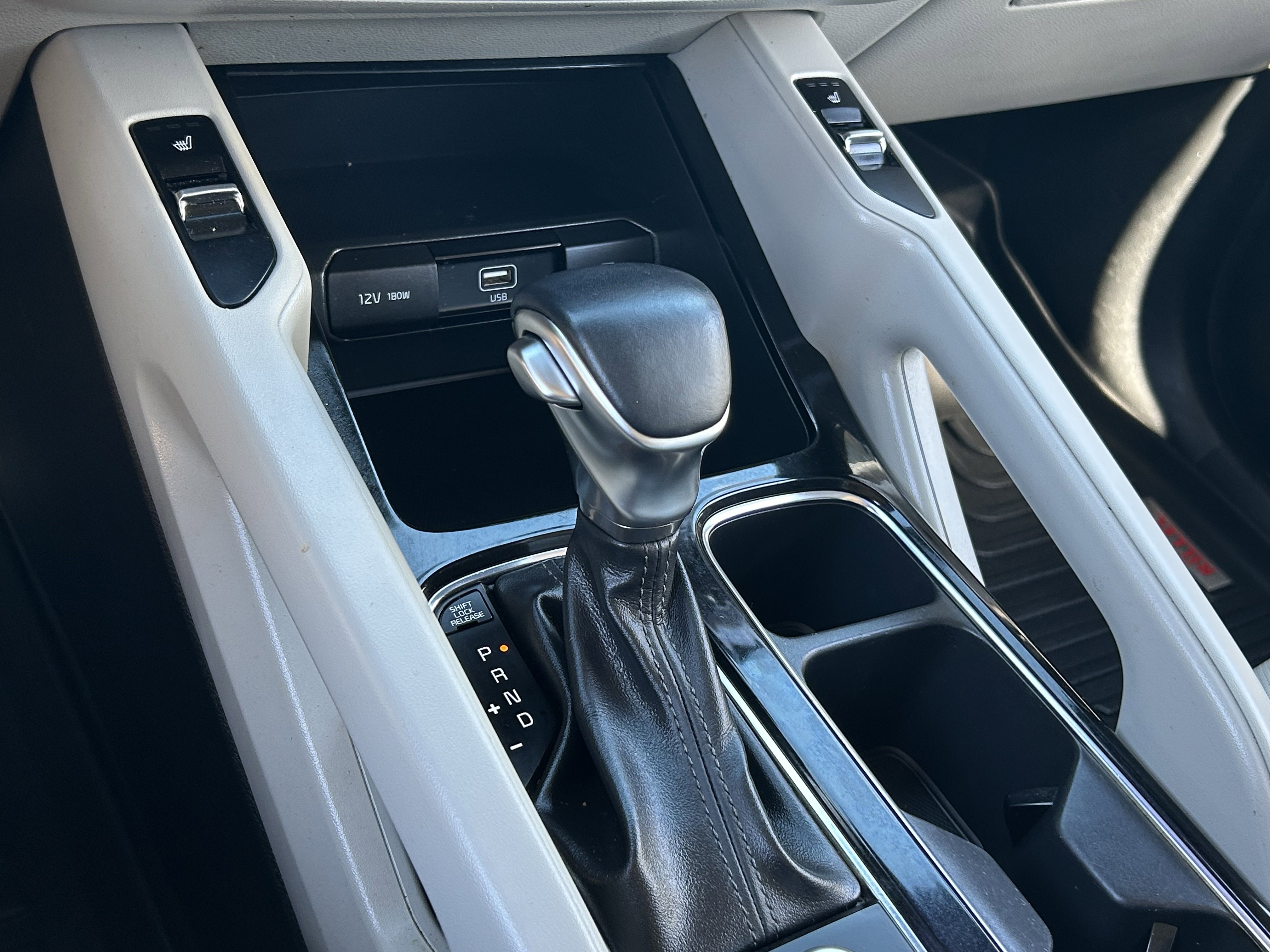 Used 2020 Kia Telluride S image 28