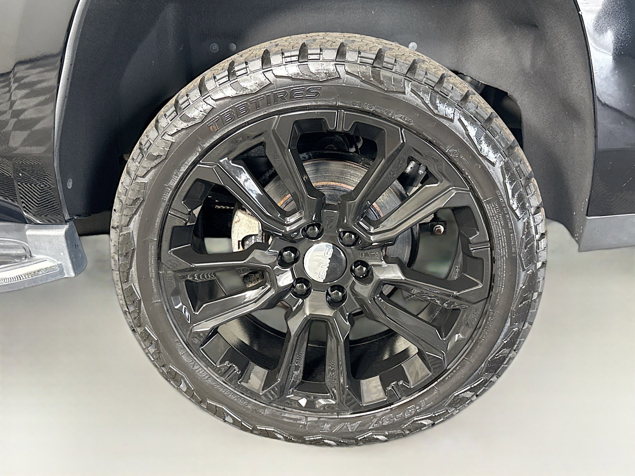 Used 2020 GMC Yukon SLT AWD/4WD image 37