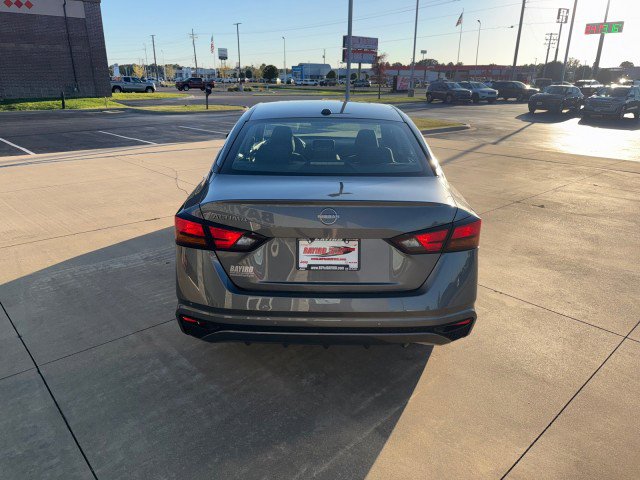 Used 2025 Nissan Altima 2.5 SV image 5